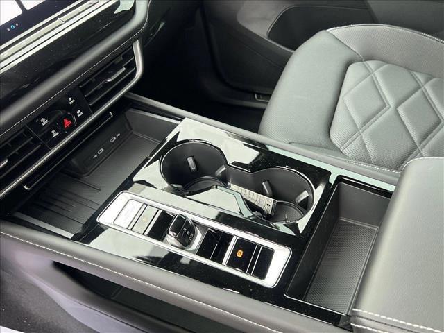 new 2025 Volkswagen Atlas car, priced at $43,649