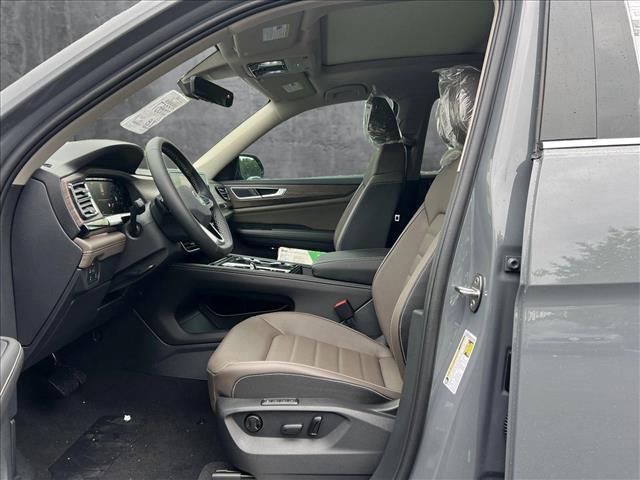 new 2025 Volkswagen Atlas car, priced at $49,416