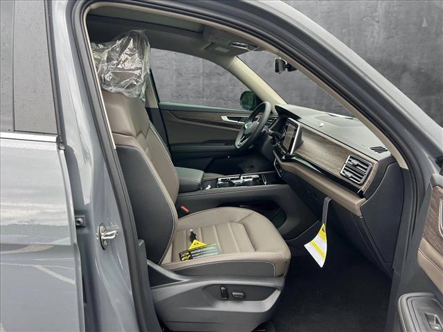 new 2025 Volkswagen Atlas car, priced at $49,416