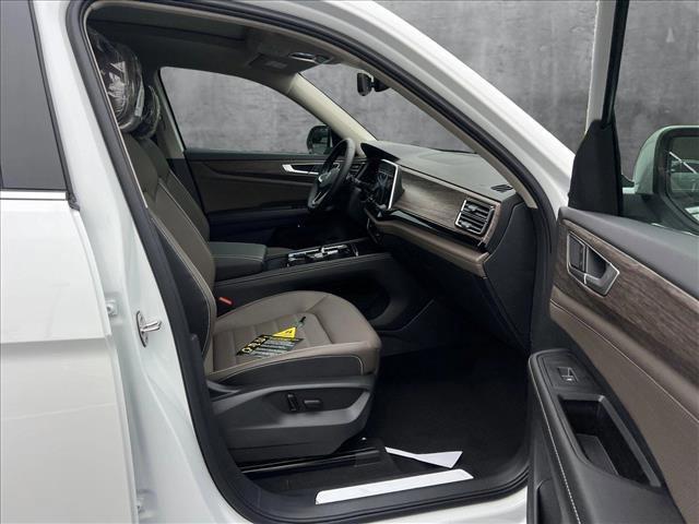 new 2025 Volkswagen Atlas car, priced at $48,191