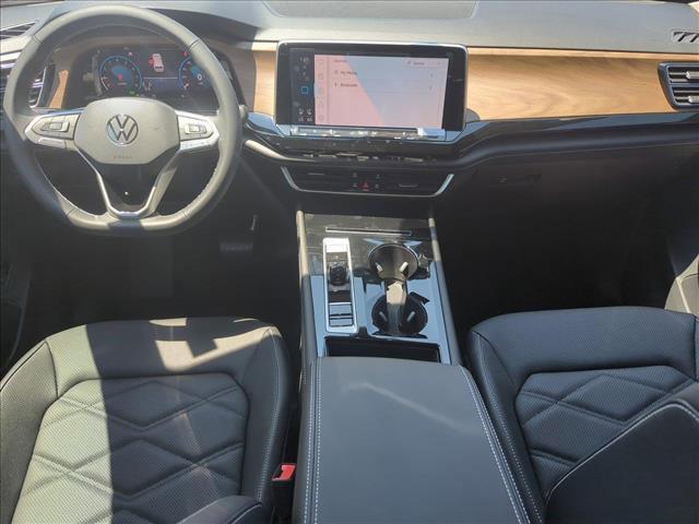 new 2024 Volkswagen Atlas car, priced at $39,598