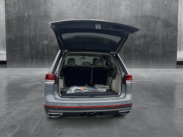 new 2025 Volkswagen Atlas car, priced at $43,139