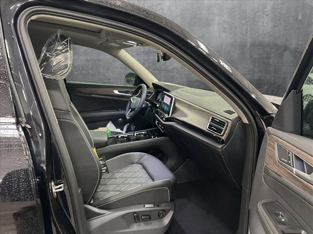 new 2025 Volkswagen Atlas car, priced at $52,696