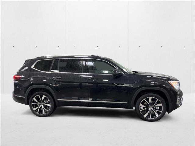 new 2025 Volkswagen Atlas car, priced at $50,668
