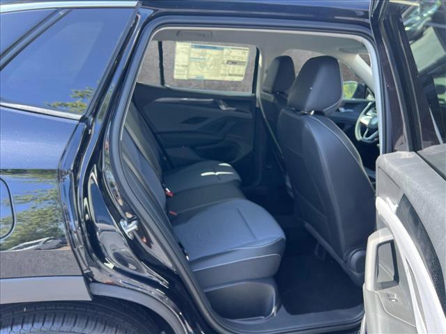 new 2025 Volkswagen Tiguan car, priced at $32,884