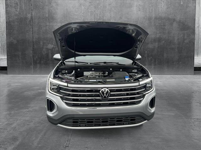 new 2025 Volkswagen Atlas car, priced at $38,999