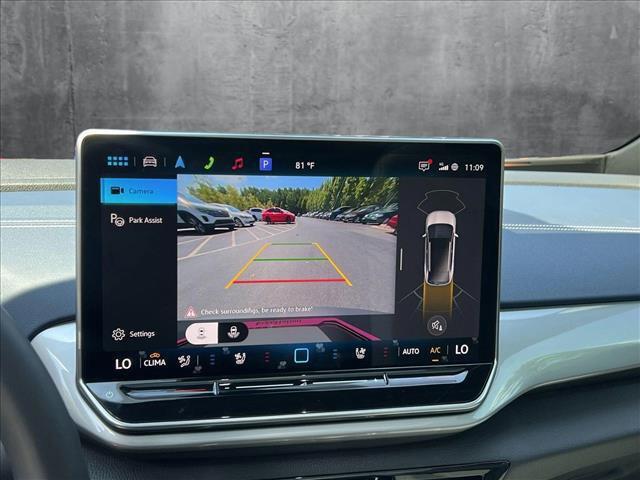 new 2025 Volkswagen ID.4 car, priced at $46,254