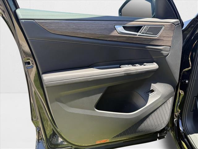 new 2025 Volkswagen Atlas car, priced at $50,640