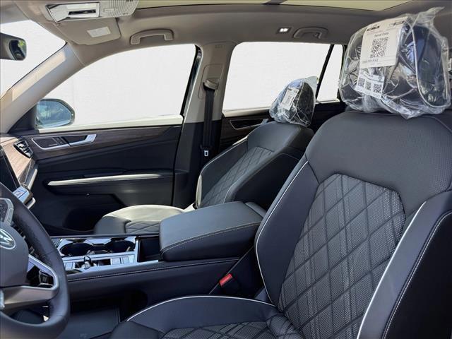 new 2025 Volkswagen Atlas car, priced at $50,640
