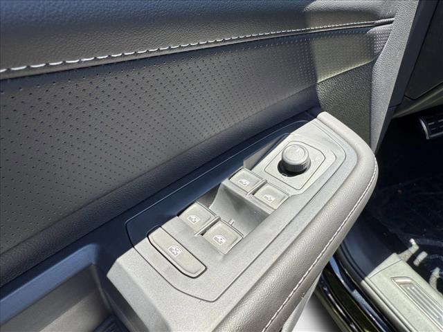 new 2025 Volkswagen Atlas car, priced at $50,640