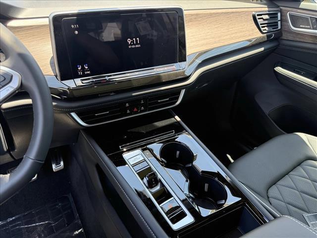 new 2025 Volkswagen Atlas car, priced at $50,640