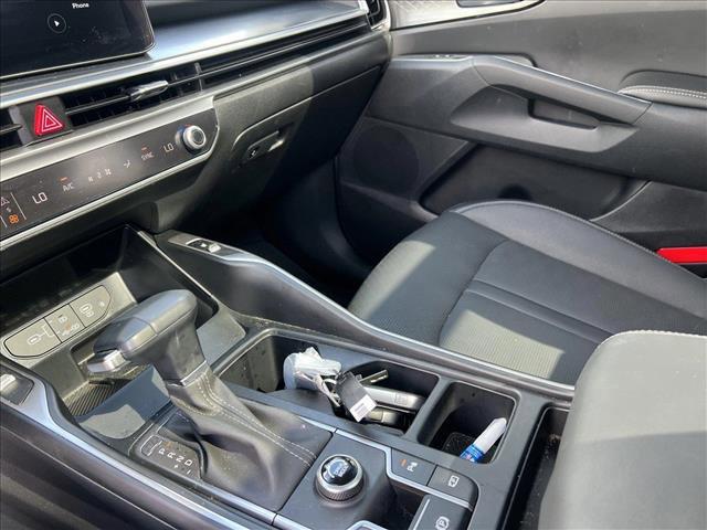 used 2024 Kia Sorento car, priced at $31,649