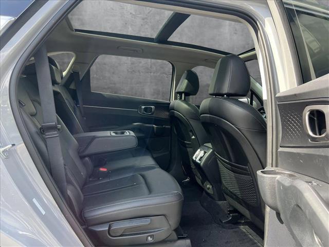 used 2024 Kia Sorento car, priced at $31,649