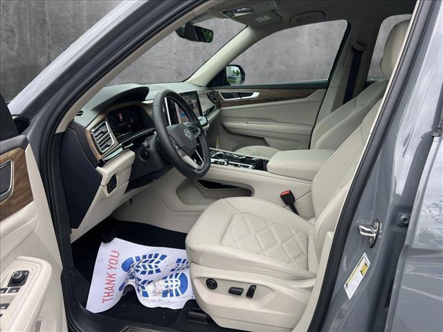 new 2025 Volkswagen Atlas car, priced at $43,649