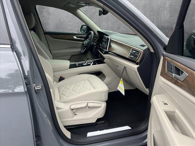 new 2025 Volkswagen Atlas car, priced at $43,649