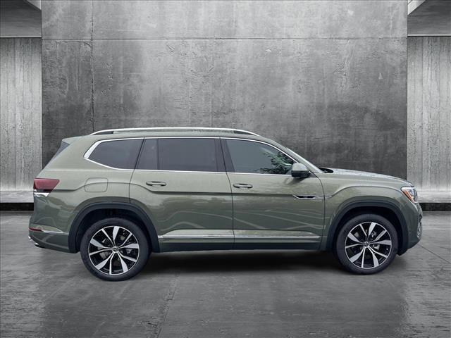 new 2025 Volkswagen Atlas car, priced at $54,196