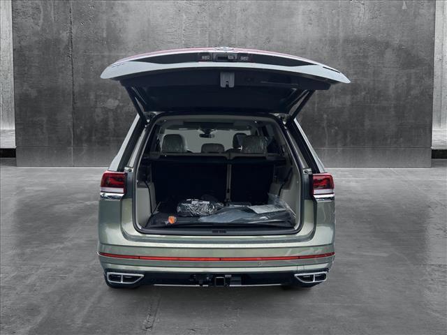 new 2025 Volkswagen Atlas car, priced at $54,196