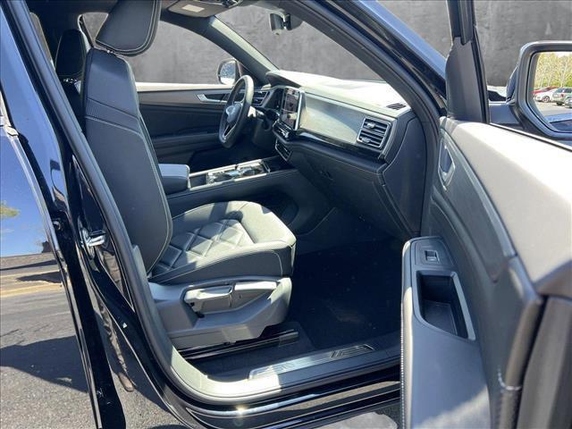 new 2025 Volkswagen Atlas Cross Sport car, priced at $43,779