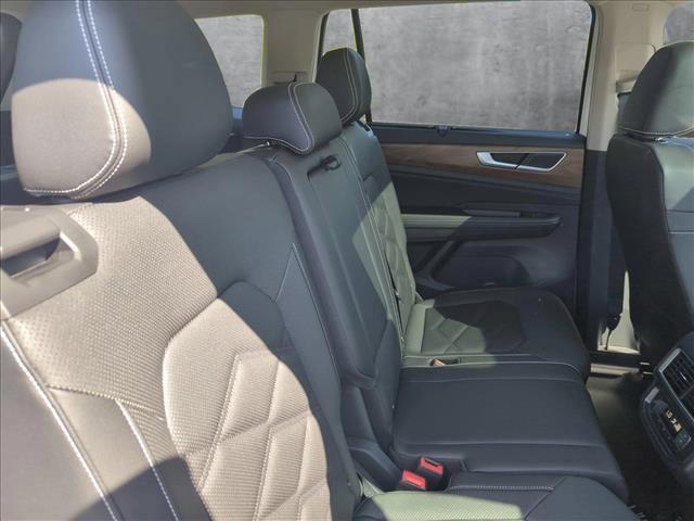 new 2025 Volkswagen Atlas car, priced at $42,999