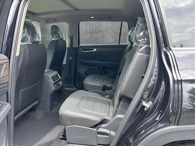 new 2025 Volkswagen Atlas car, priced at $46,254