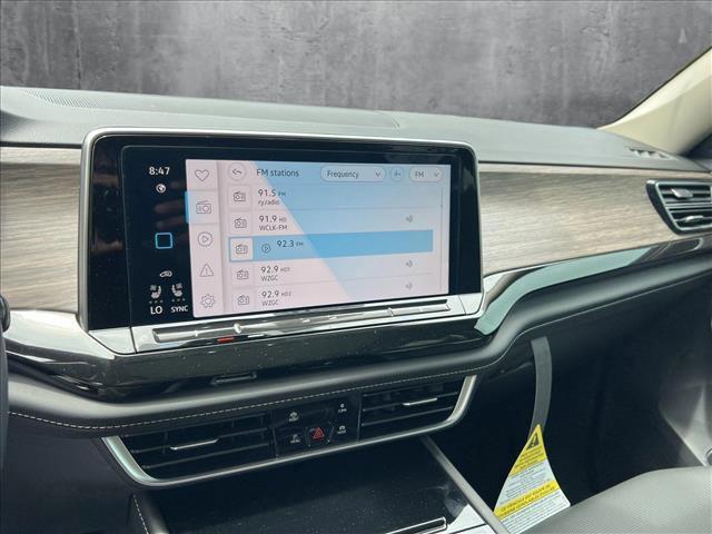 new 2025 Volkswagen Atlas car, priced at $46,254