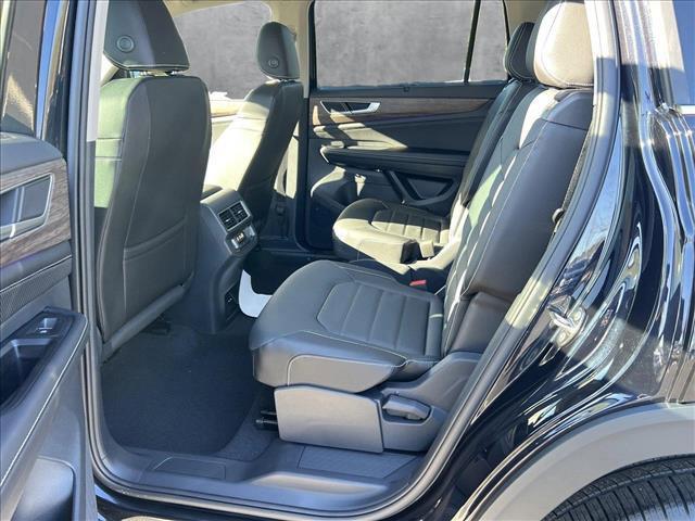 new 2025 Volkswagen Atlas car, priced at $47,259