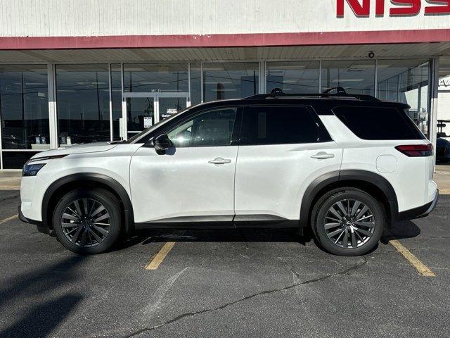 new 2025 Nissan Pathfinder car, priced at $51,725