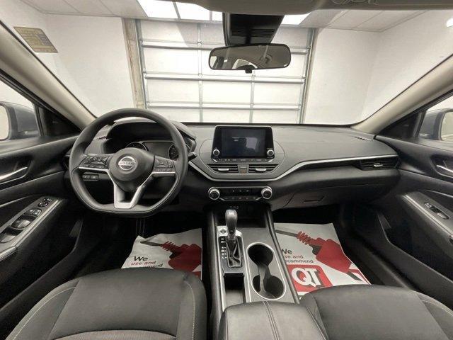 used 2022 Nissan Altima car, priced at $18,999