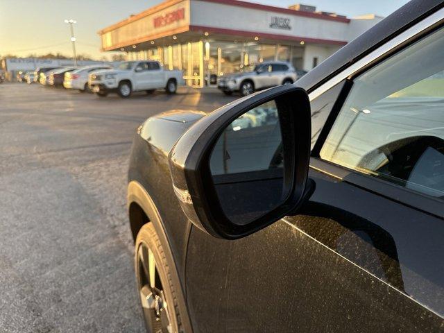 new 2025 Nissan Kicks car, priced at $29,775