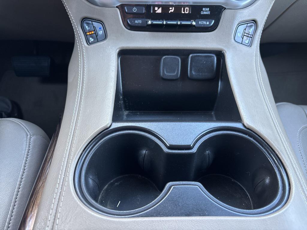 used 2019 GMC Yukon XL car, priced at $27,843