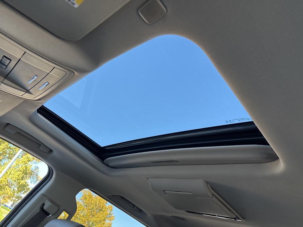 used 2019 GMC Yukon XL car, priced at $27,843