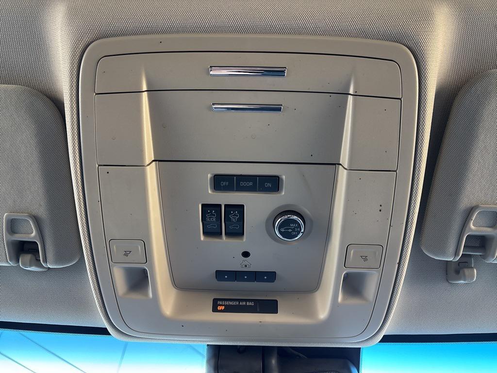 used 2019 GMC Yukon XL car, priced at $27,843