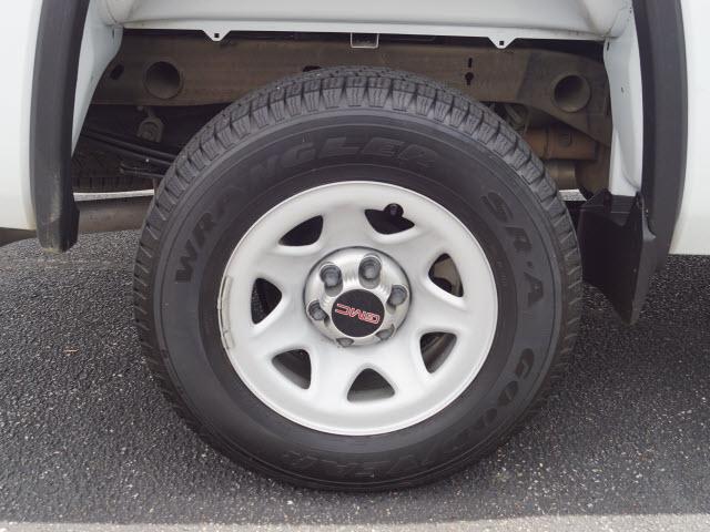 used 2015 GMC Sierra 1500 car, priced at $15,883