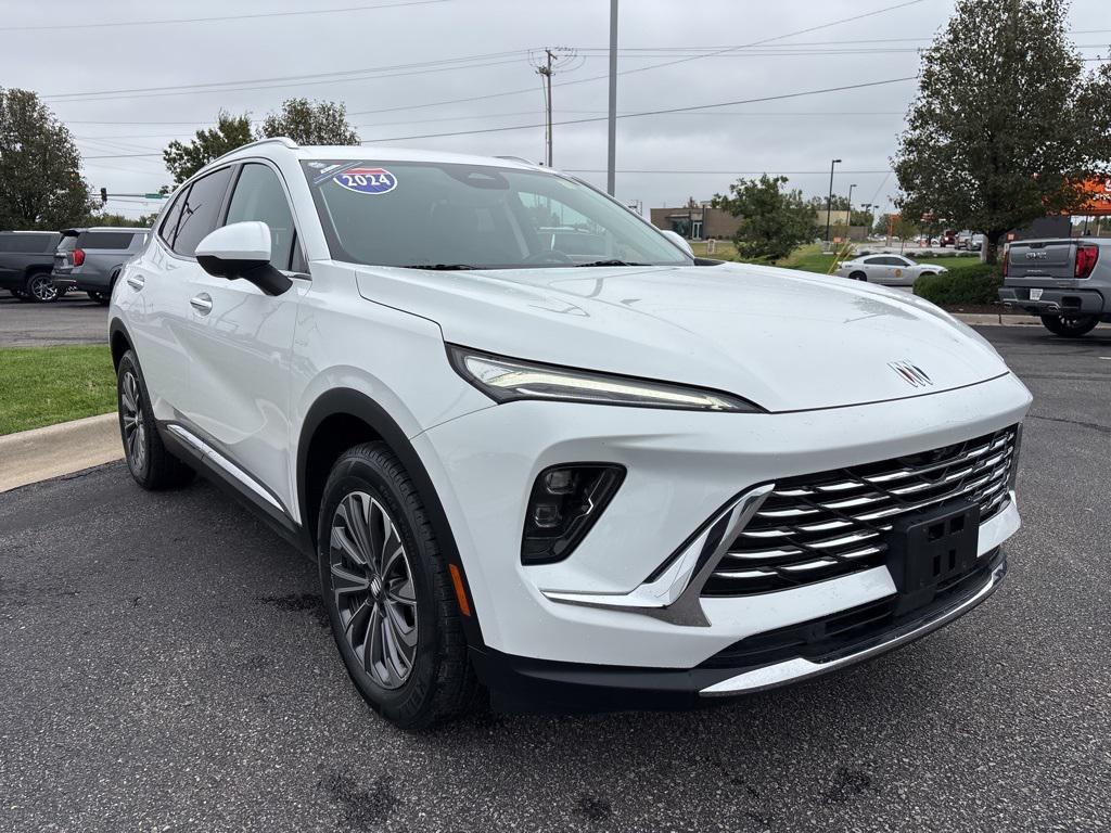 used 2024 Buick Envision car, priced at $30,674