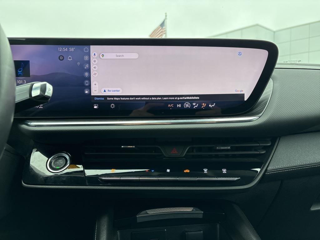 used 2024 Buick Envision car, priced at $30,674