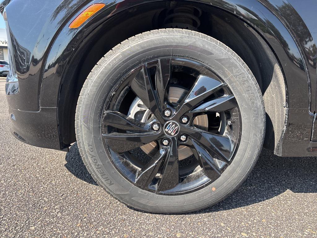 used 2024 Buick Encore GX car, priced at $25,388