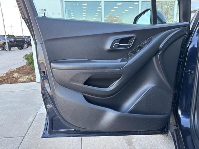 used 2022 Chevrolet Trax car, priced at $19,734