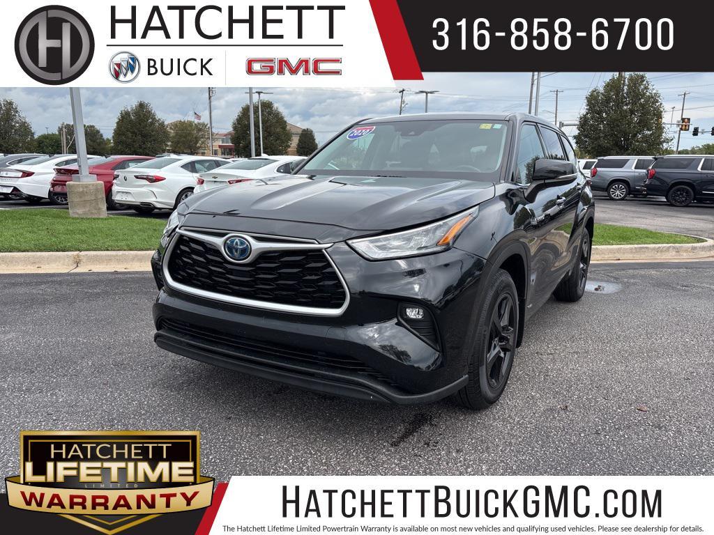 used 2020 Toyota Highlander Hybrid car, priced at $29,487