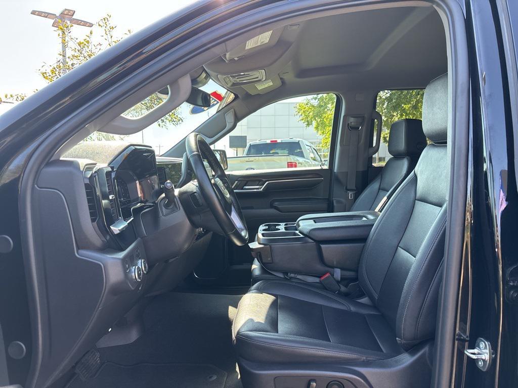 used 2024 GMC Sierra 1500 car, priced at $44,377