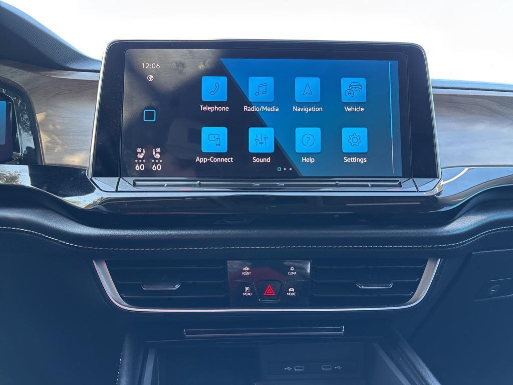 used 2024 Volkswagen Atlas car, priced at $25,887