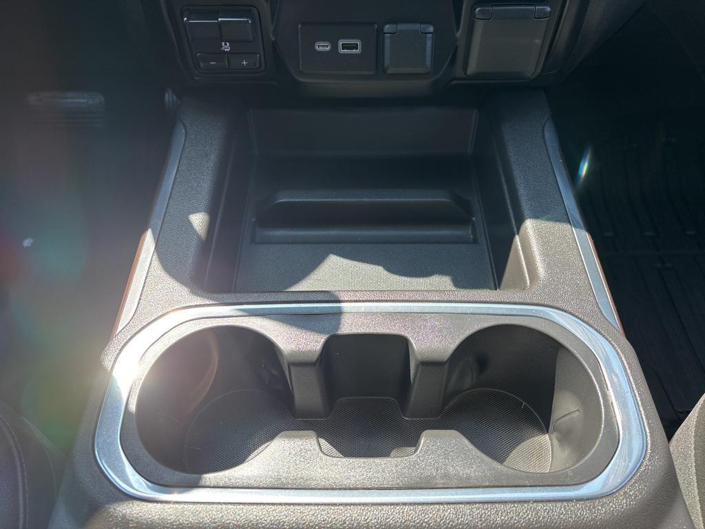 used 2022 GMC Sierra 1500 car, priced at $42,984