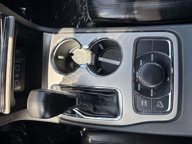used 2021 Jeep Grand Cherokee car, priced at $31,386