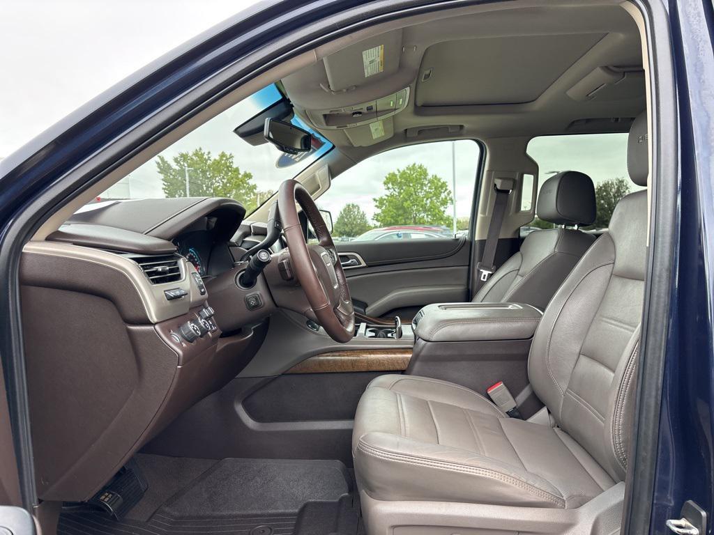 used 2019 GMC Yukon car, priced at $33,638