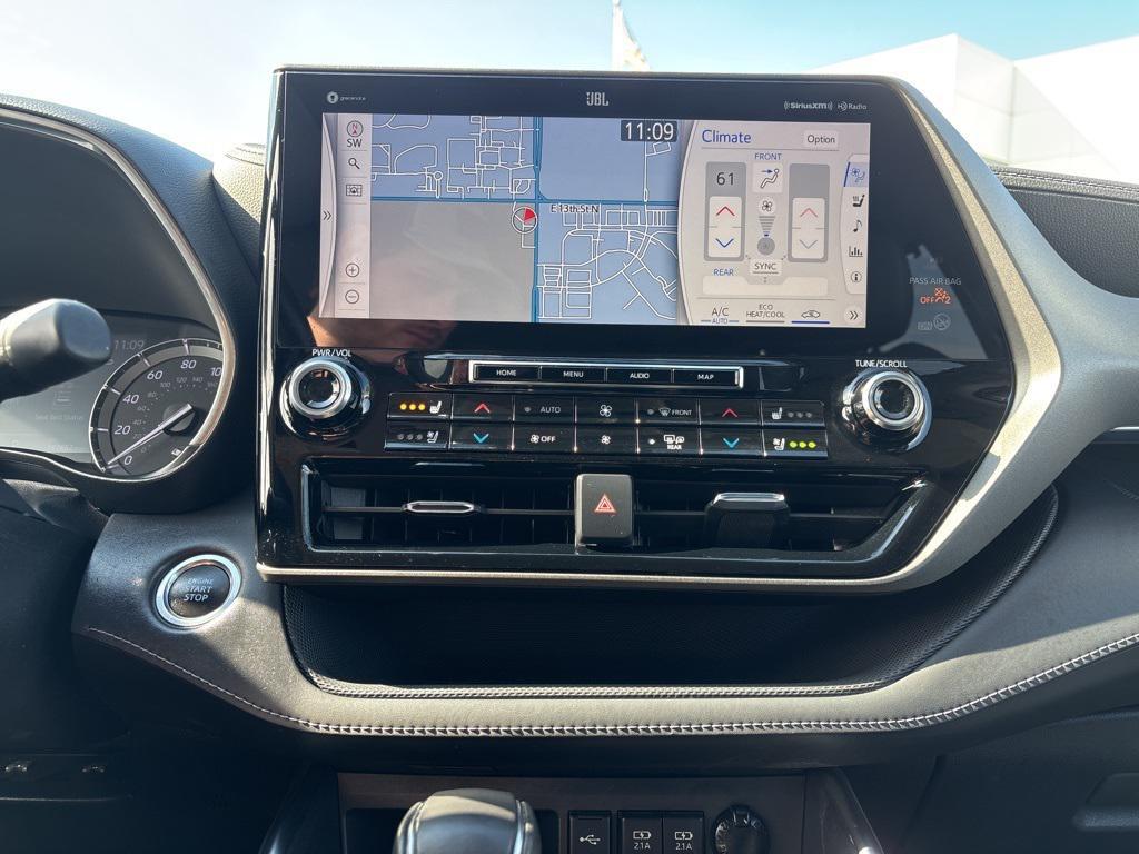 used 2021 Toyota Highlander car, priced at $28,973