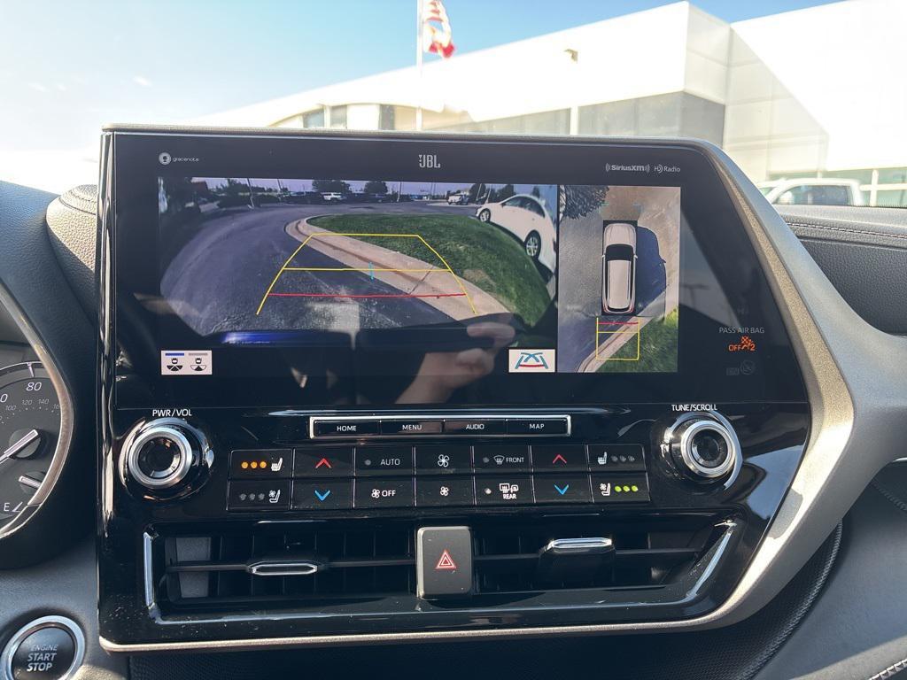 used 2021 Toyota Highlander car, priced at $28,973