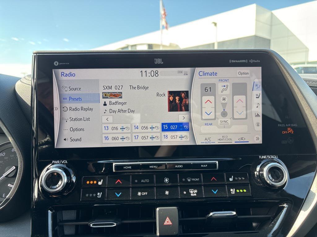 used 2021 Toyota Highlander car, priced at $28,973