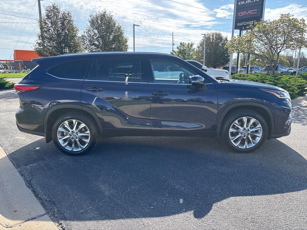 used 2021 Toyota Highlander car, priced at $28,973