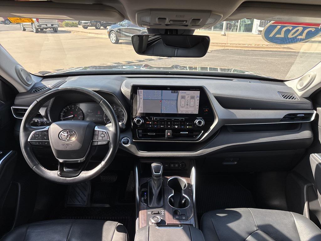 used 2021 Toyota Highlander car, priced at $28,973