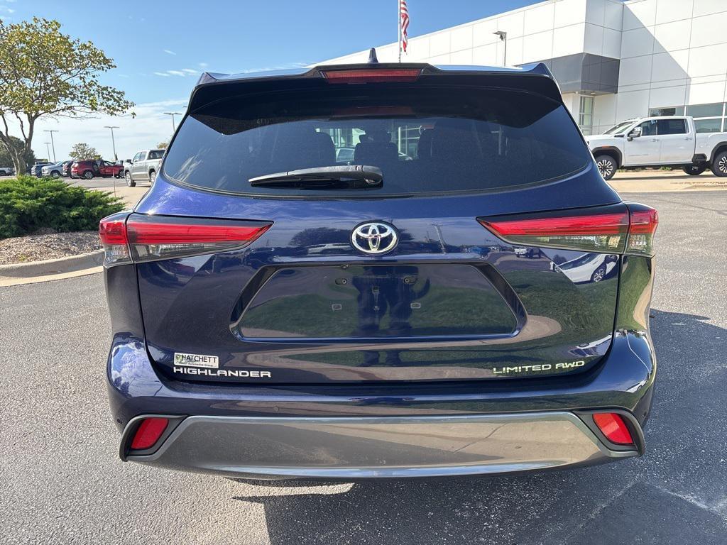 used 2021 Toyota Highlander car, priced at $28,973
