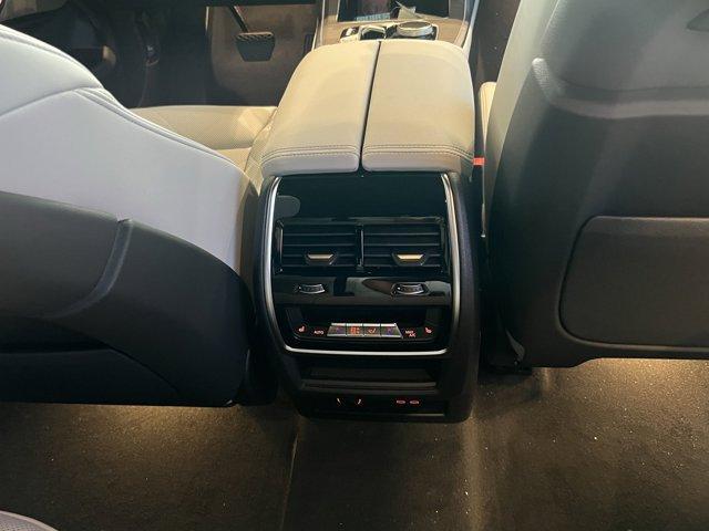 new 2026 BMW X7 car, priced at $93,455